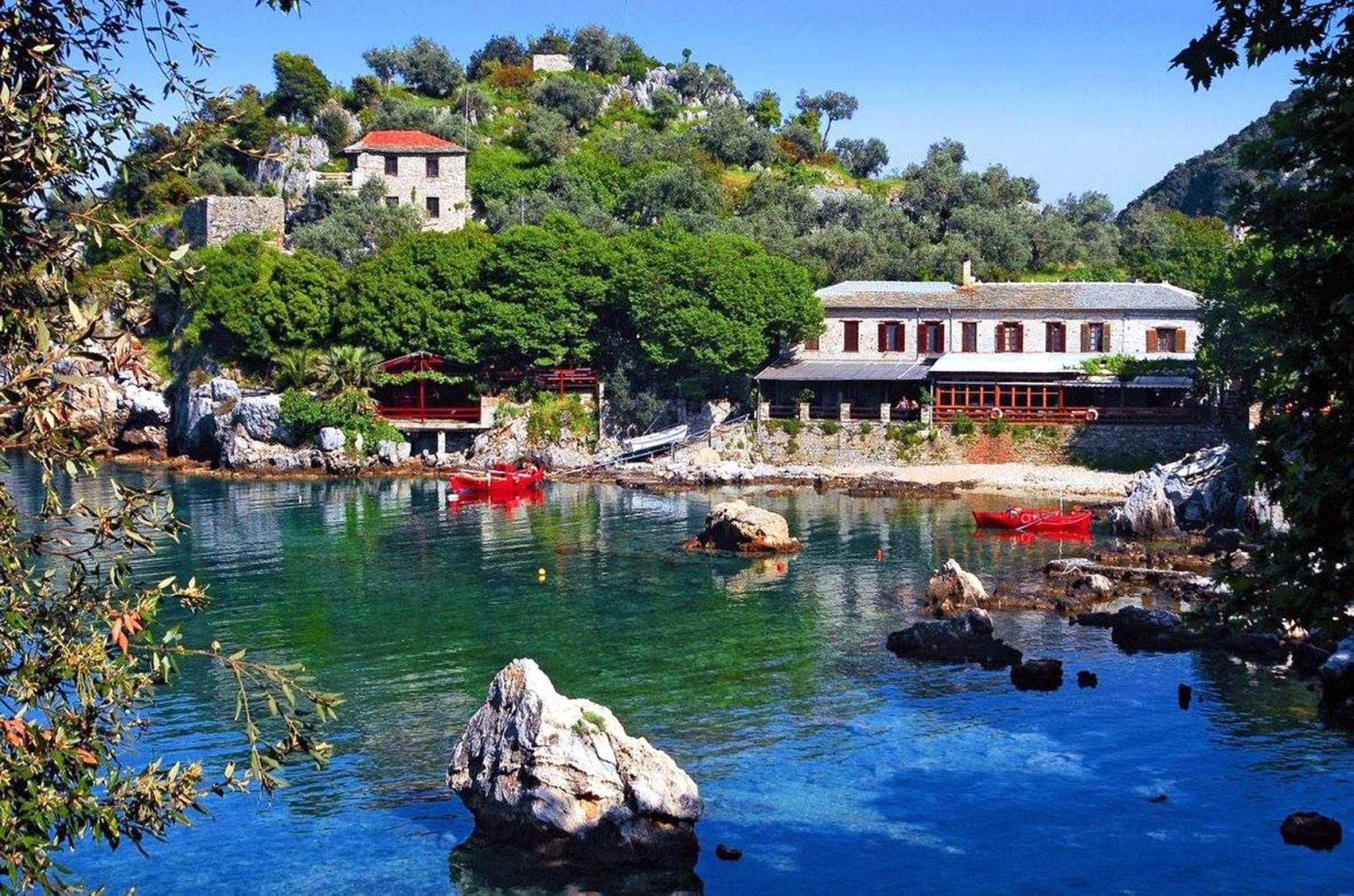Archontiko Michael Pelion Aparthotel Vizitsa Bagian luar foto